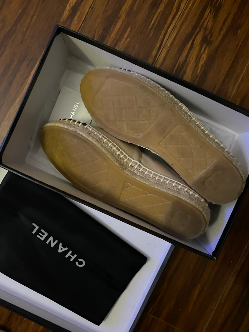 Chanel Lambskin Espadrilles Beige and Black Size 37 - photo 5