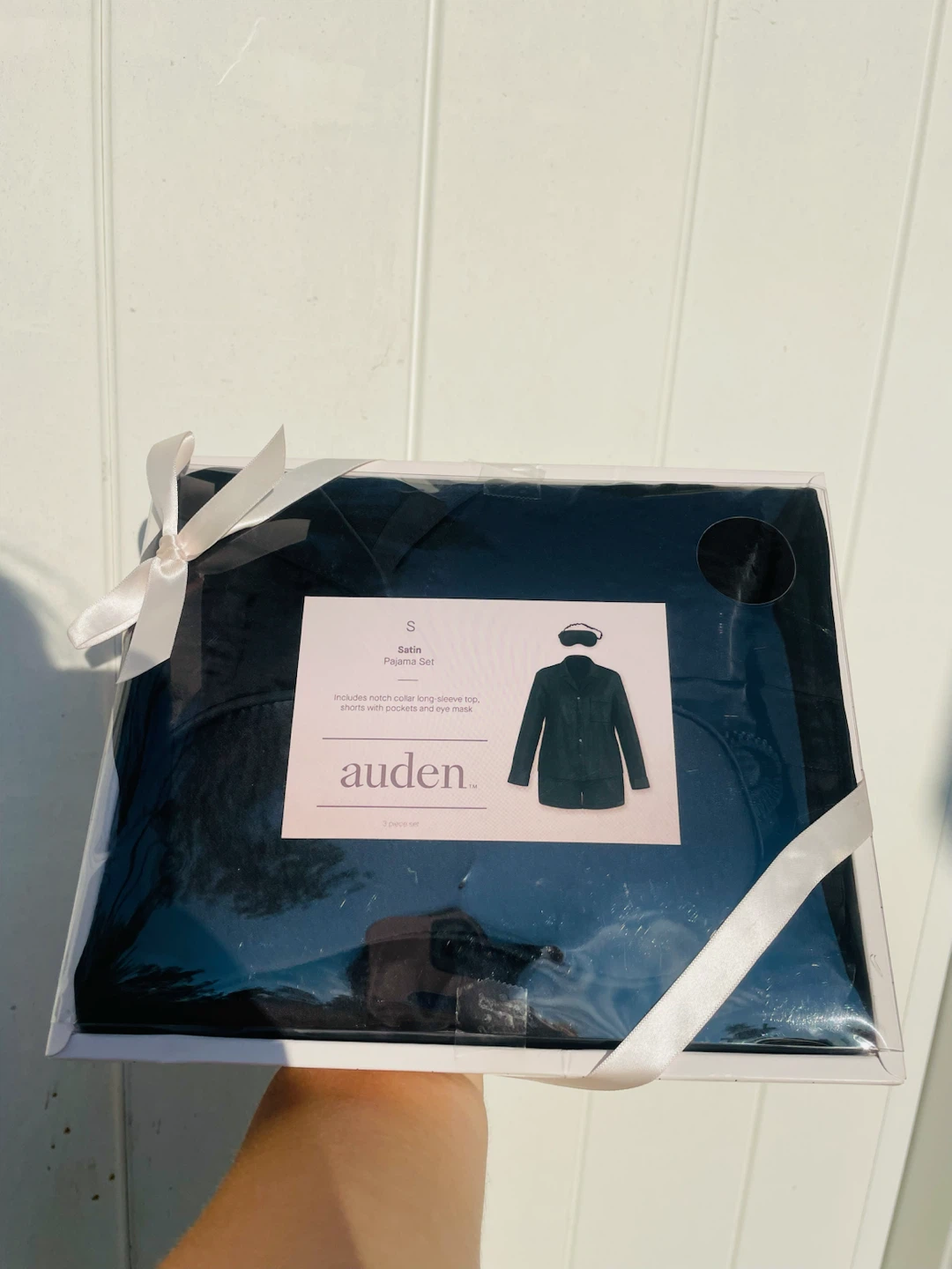 New Auden woman’s small satin three piece pajama set