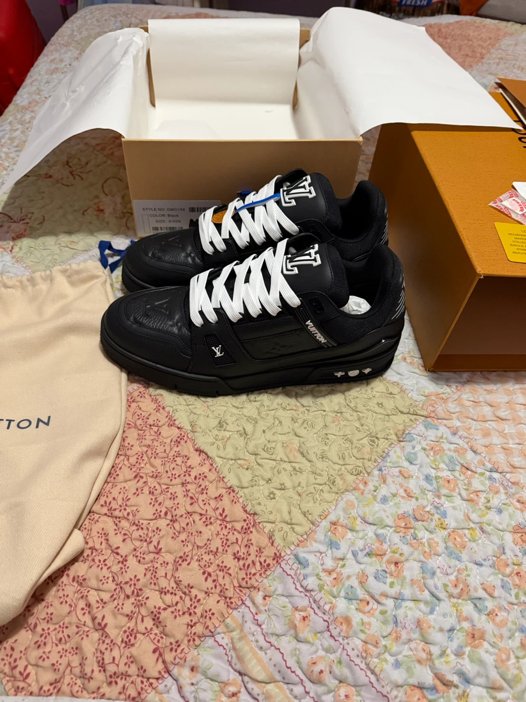 Louis Vuitton men’s sneakers Size 8 - photo 3