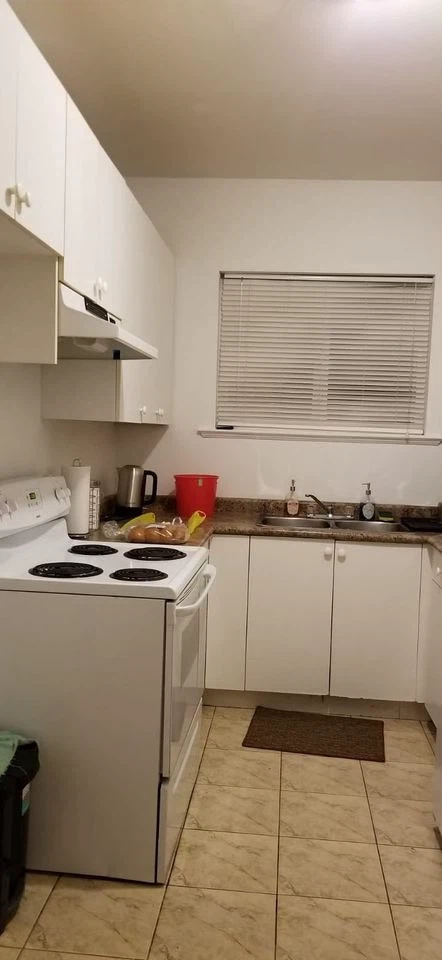 Basement for rent - photo 2