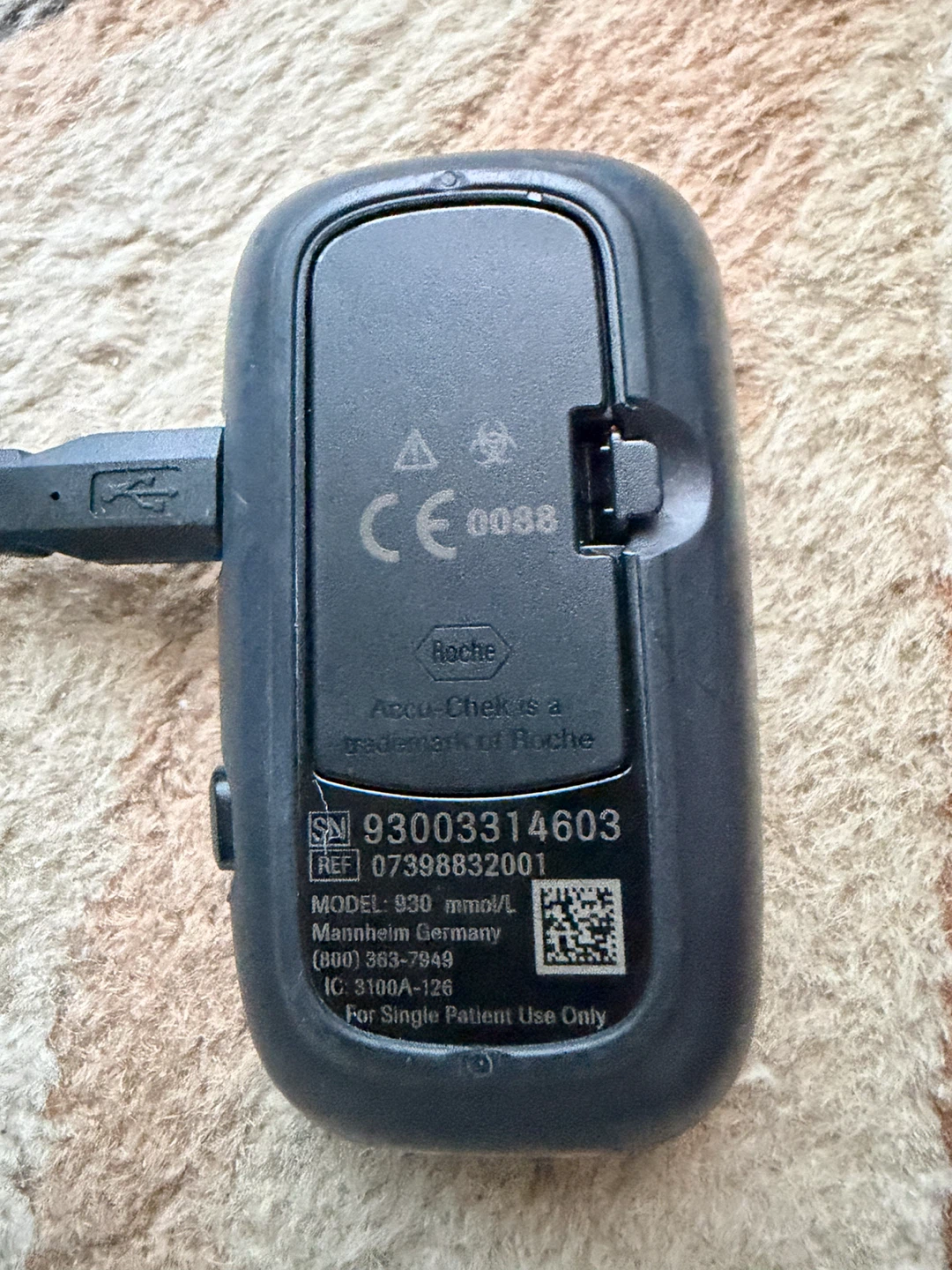 Accu-Chek Guide Blood Glucose Meter Model 930 - photo 3