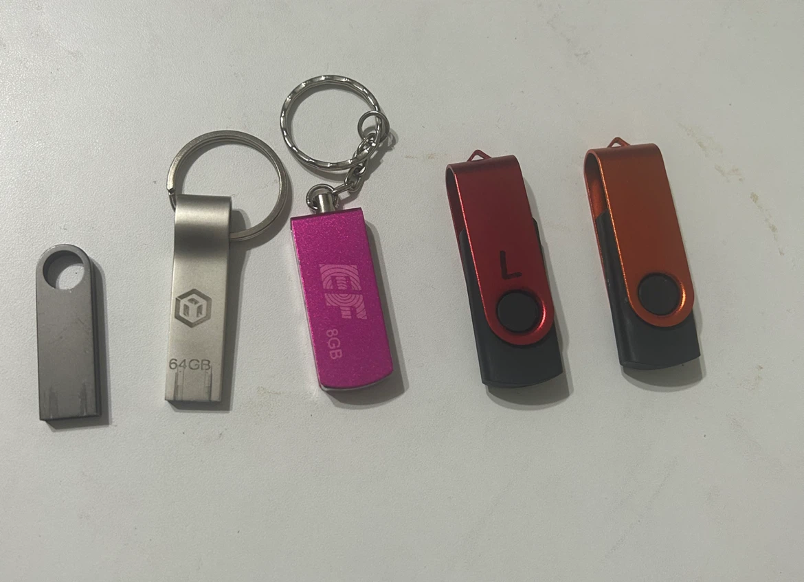 USB Flash Drives - 8GB, 64GB, 128GB, 16GB - photo 2