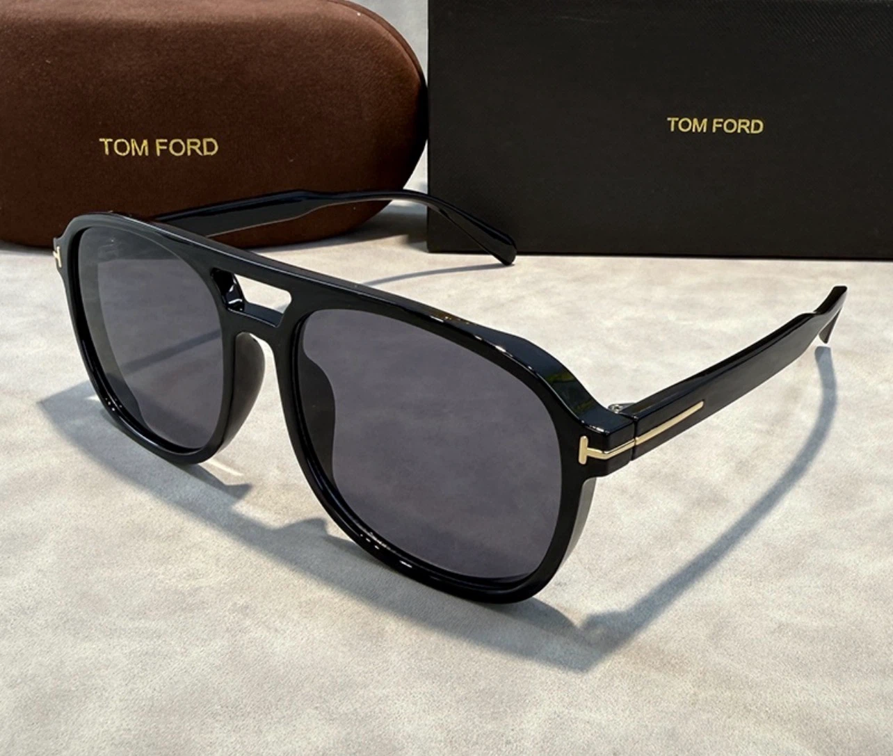 Ladies Fashion Sunglasses - photo 2