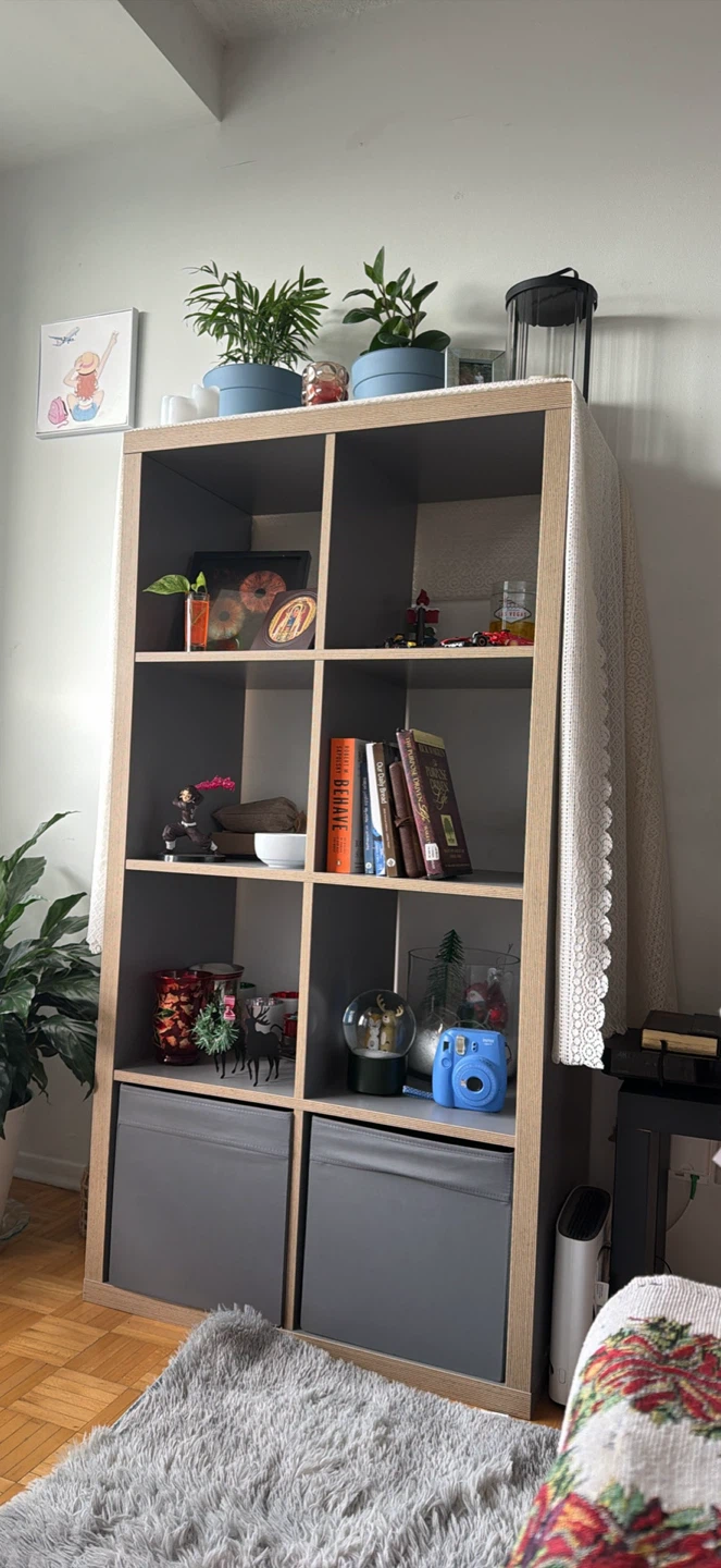 IKEA KALLAX Shelf Unit with 8 Cubes