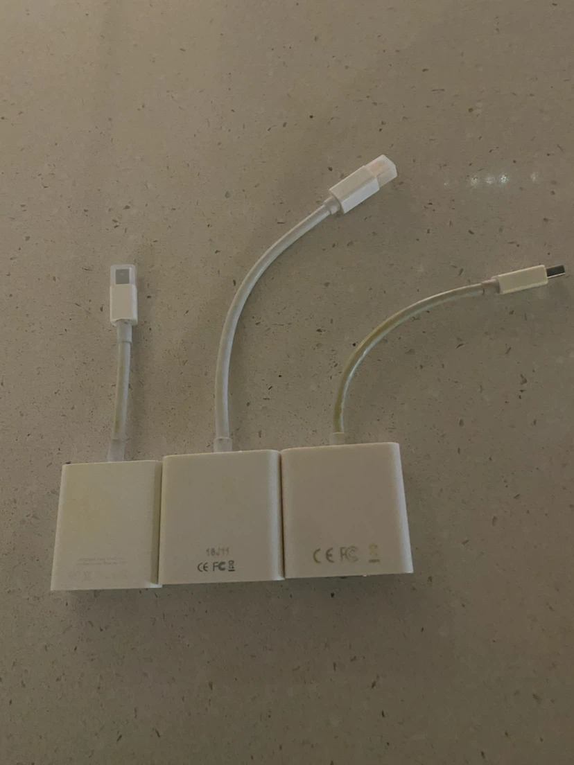 Apple Mini DisplayPort to VGA Adapters