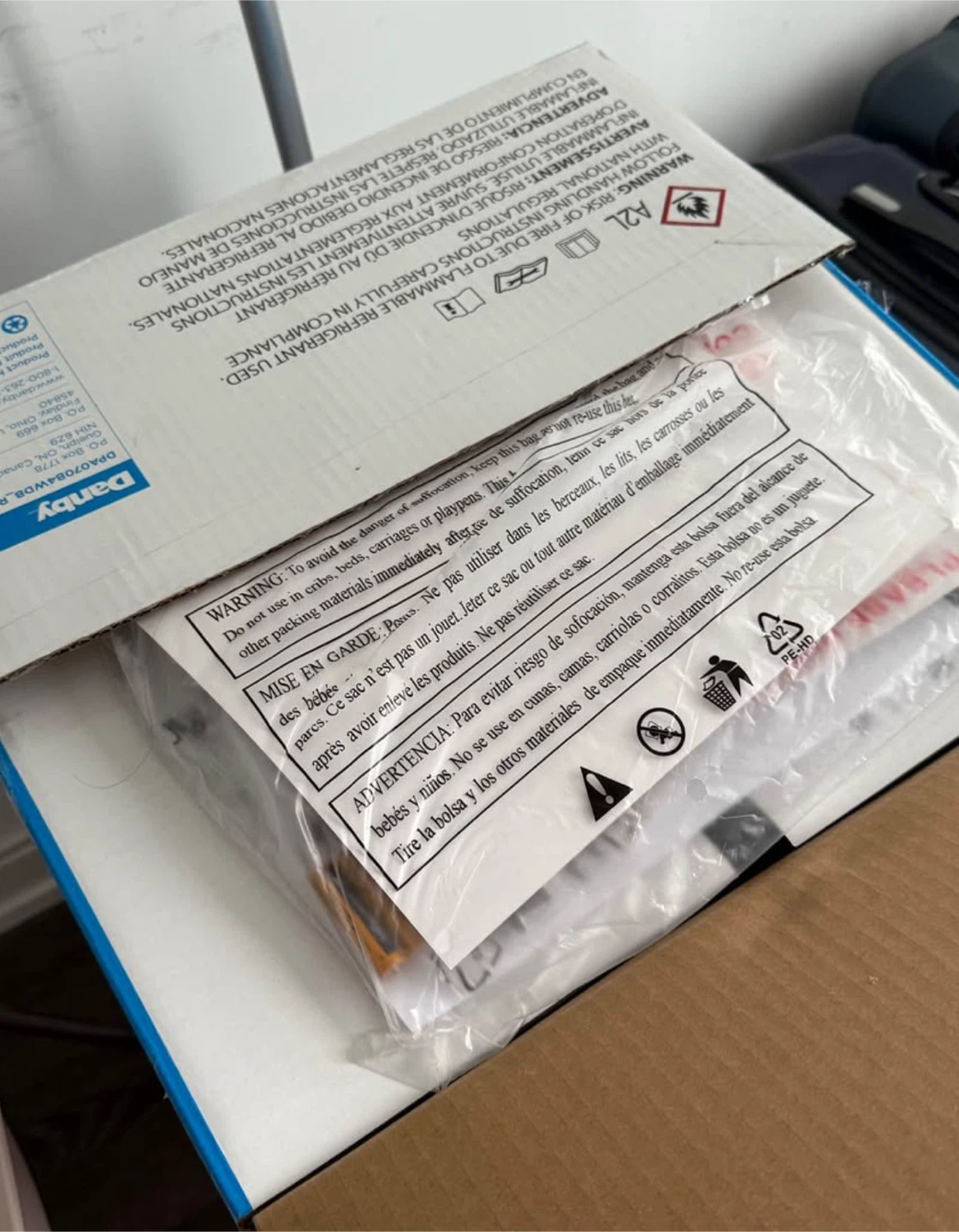 Danby air conditioner - New with box - photo 2