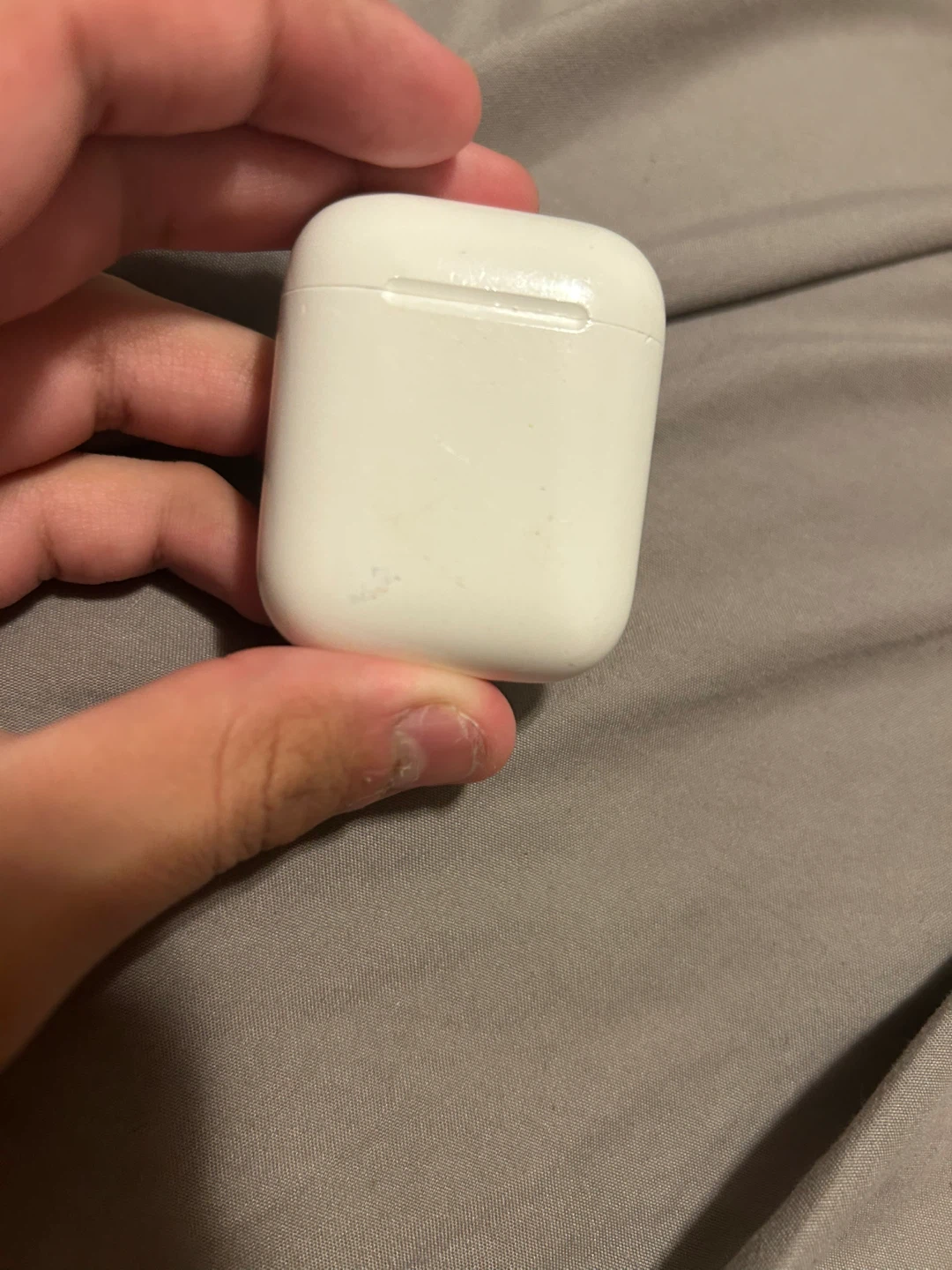 Apple AirPods Charging Case (2nd Gen)