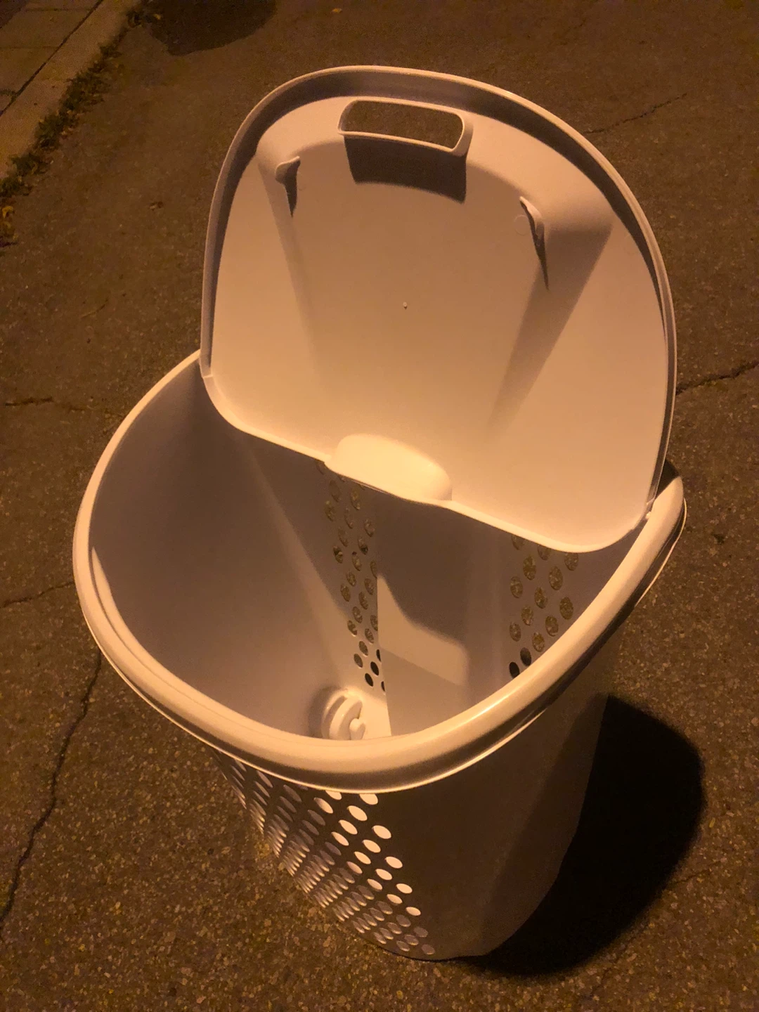 Sterilite Ultra Wheeled Laundry Hamper - photo 2