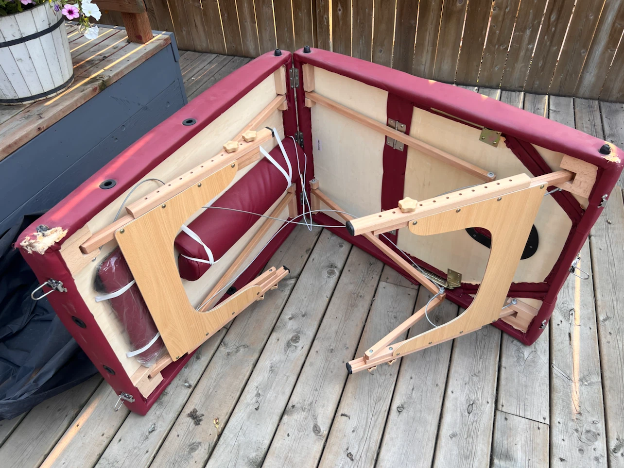 Massage table - photo 2