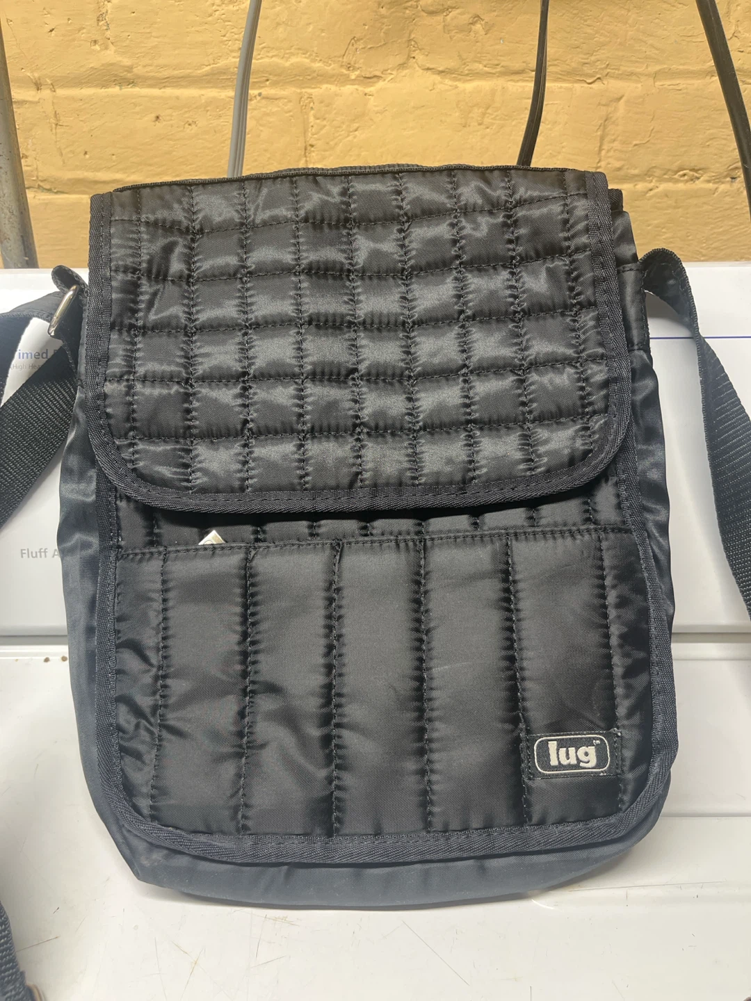 Lug bag  - excellent condition - photo 3