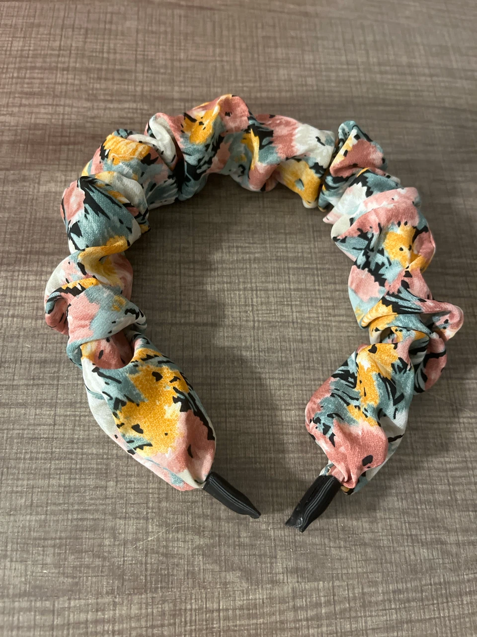 Floral pattern headband