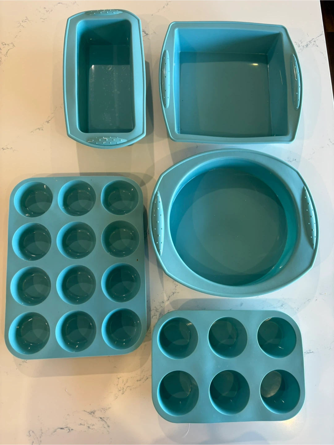 Silicone bakeware set