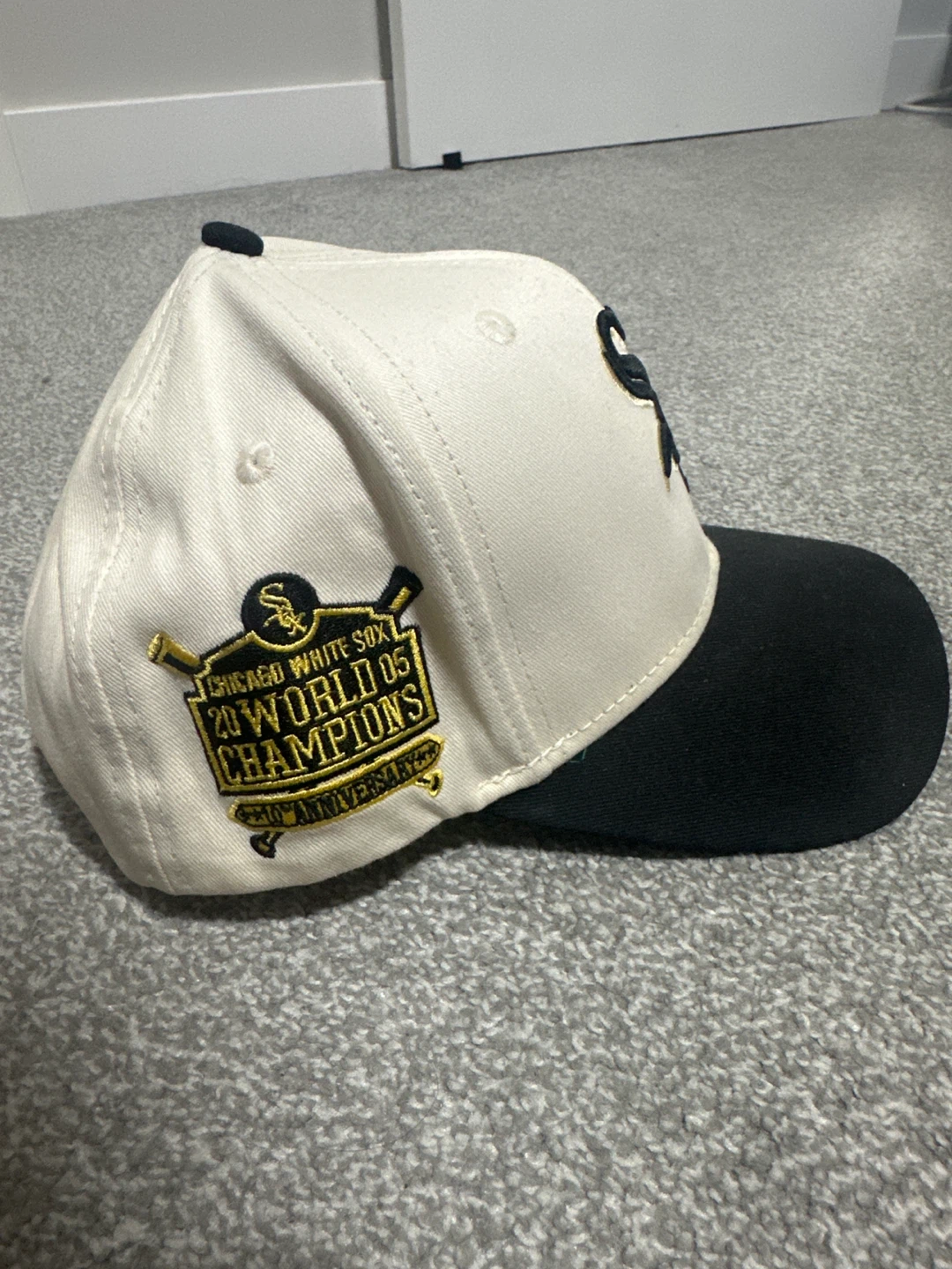 White Sox - World Champions 05 Anniversary Hat - photo 3