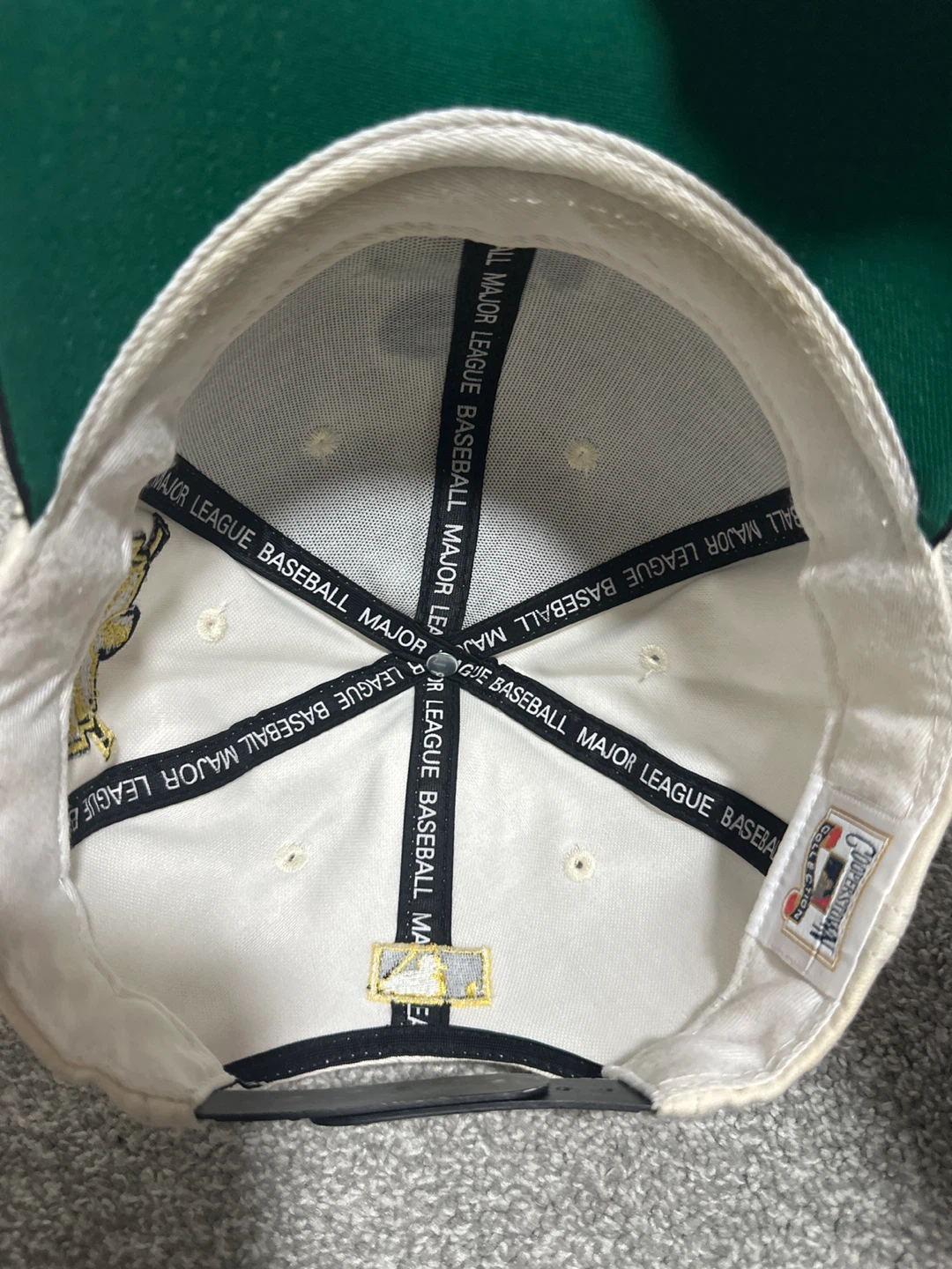 White Sox - World Champions 05 Anniversary Hat - photo 4
