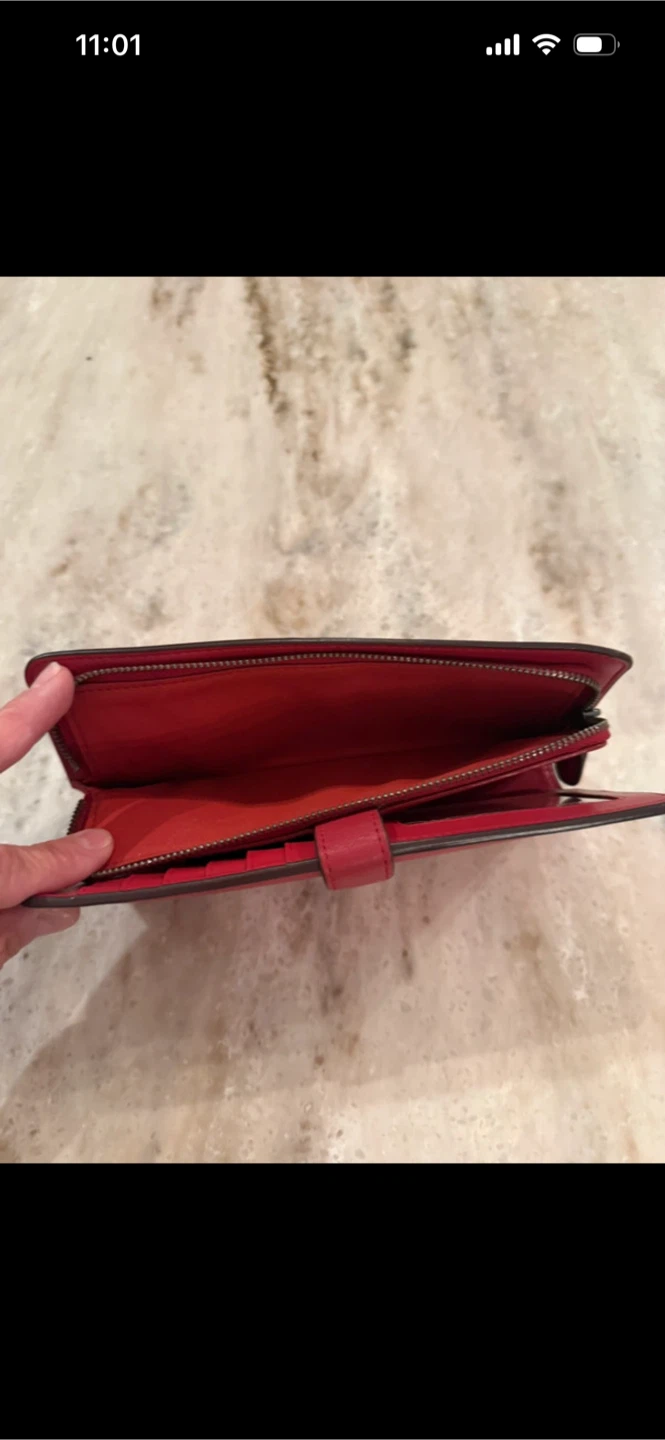 Authentic Red Coach Leather Continental Wallet - photo 3
