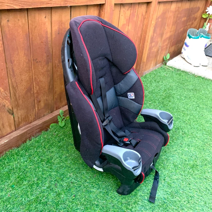 Graco black and red car seat - photo 5