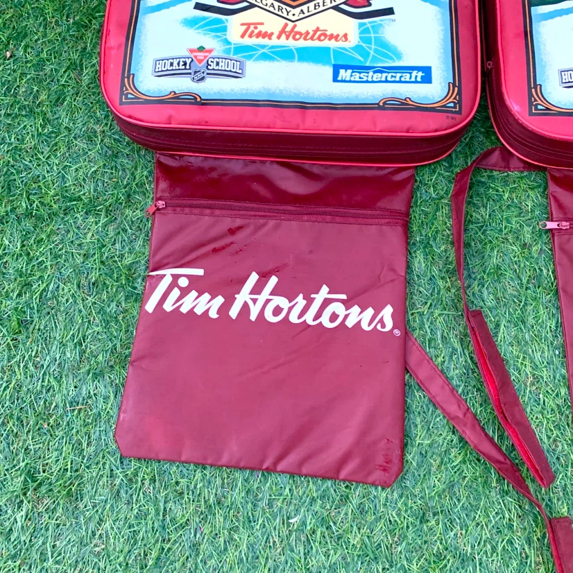 2011 NHL Heritage Classic Hockey Seat Cushions Calgary Sports - photo 3
