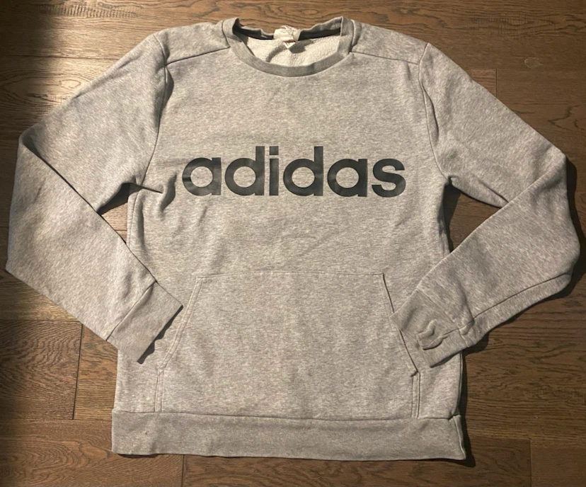 EUC: Adidas Grey Crewneck Pullover Sweatshirt - Youth M