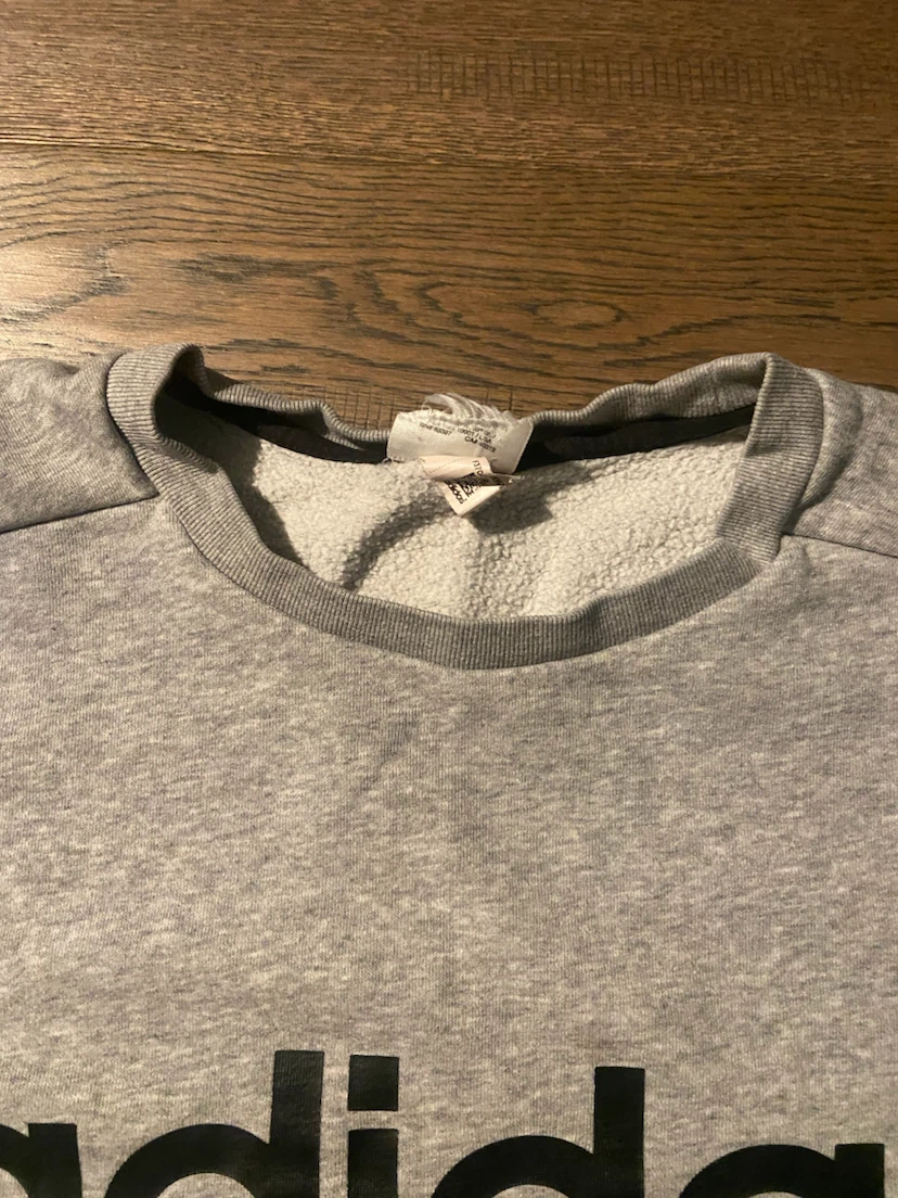 EUC: Adidas Grey Crewneck Pullover Sweatshirt - Youth M - photo 5