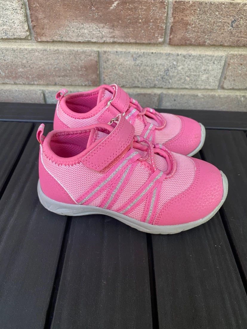 Joe Fresh Pink Kids Running Shoes size 9T