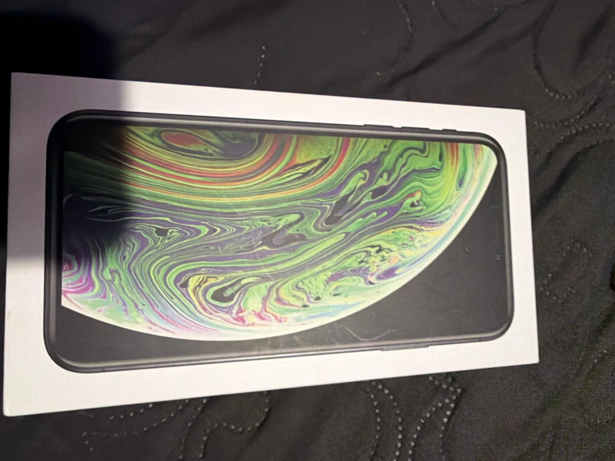 iPhone XS Max Space Grey - photo 2