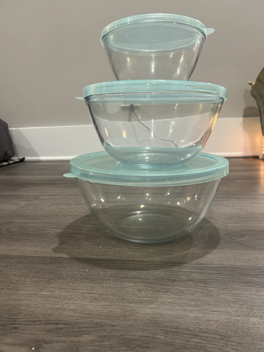 Glass bowls with vacuum seal lids - 3 sizes