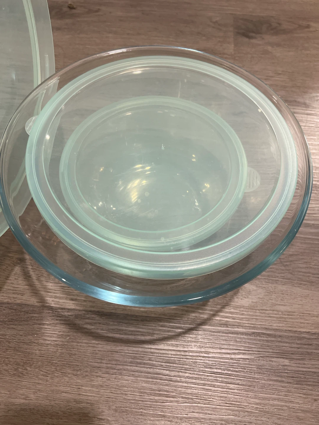 Glass bowls with vacuum seal lids - 3 sizes - photo 3