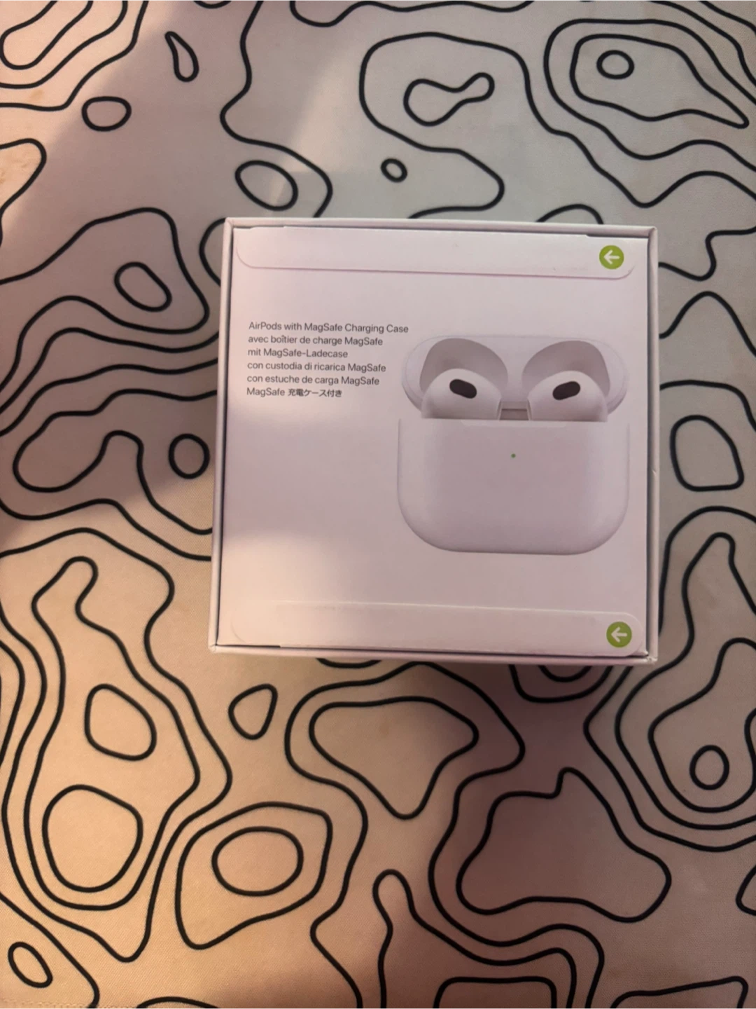 Apple AirPods 3rd Gen with MagSafe Charging Case - photo 2