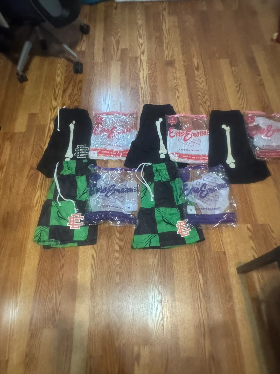 EE shorts