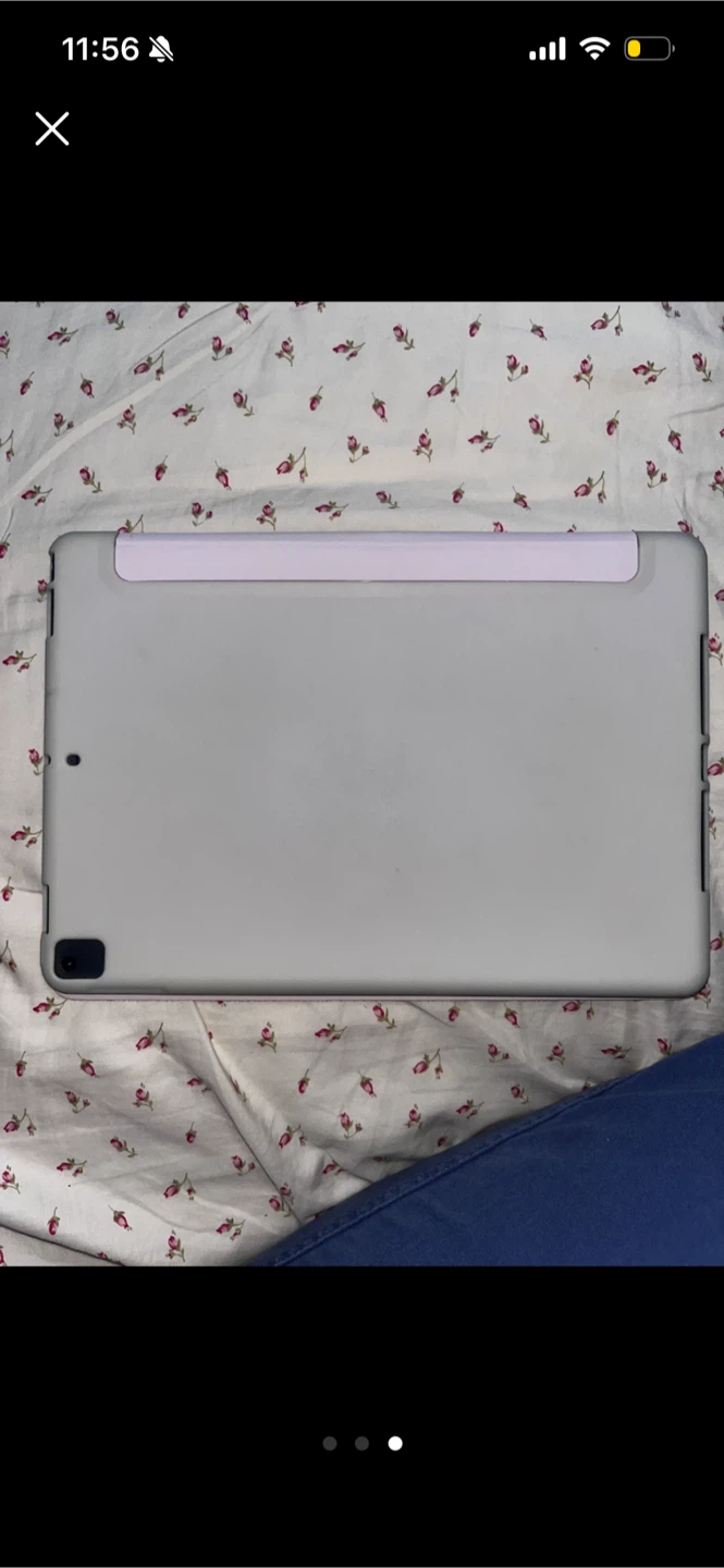 Third generation iPad. Price firm.
