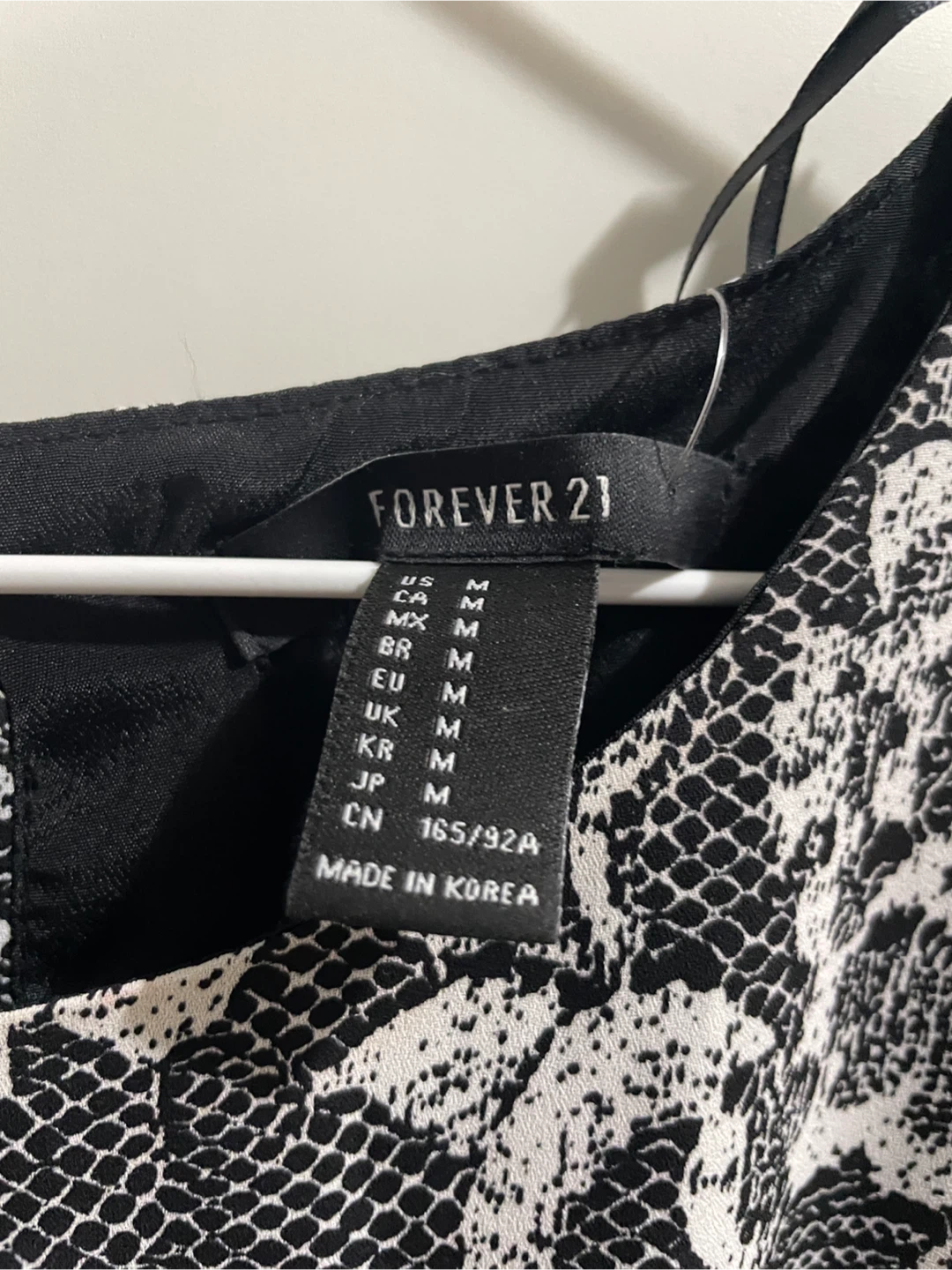 Brand new black floral mini dress-medium - photo 3