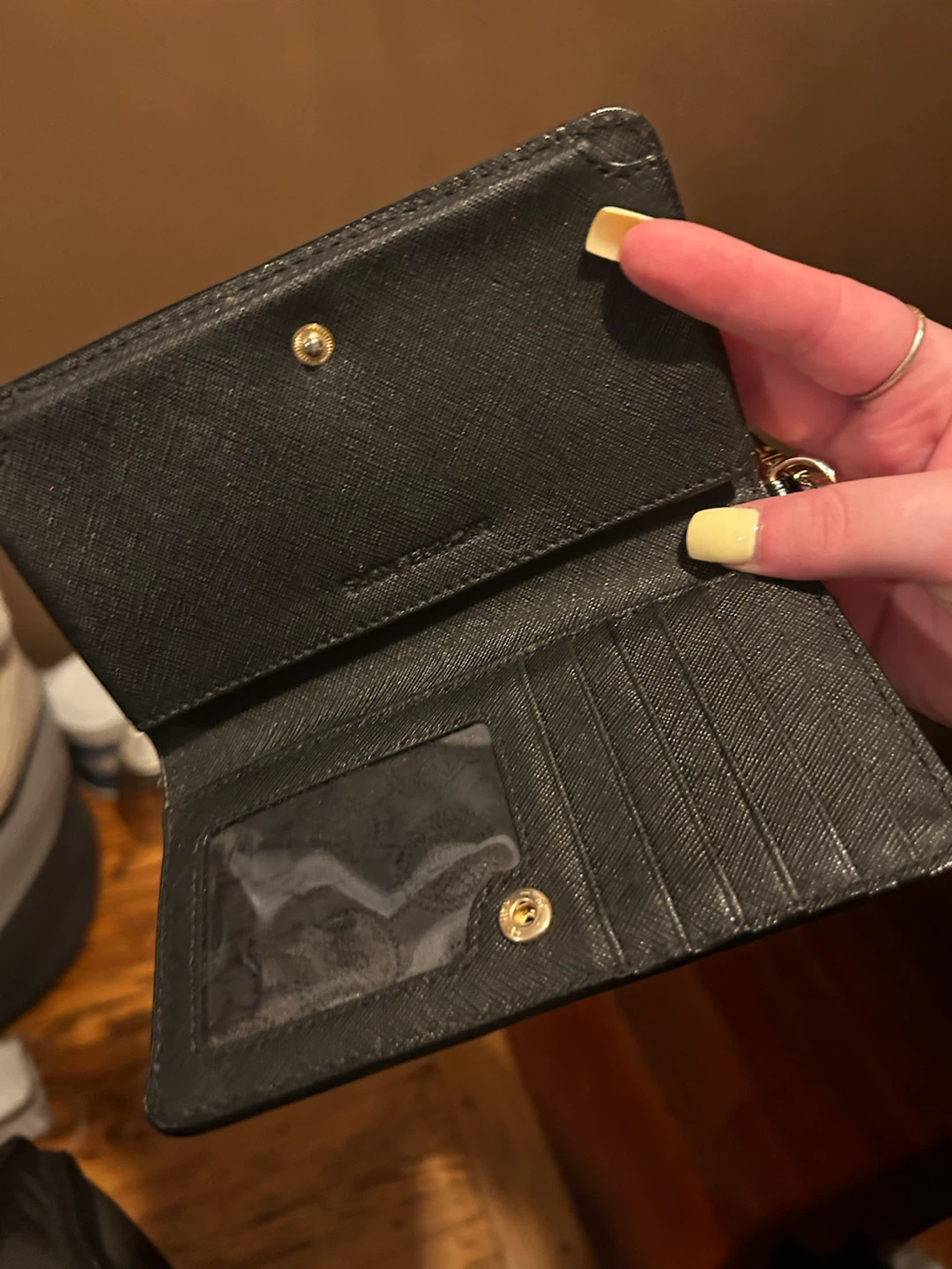 Michael Kors Wallet - photo 3