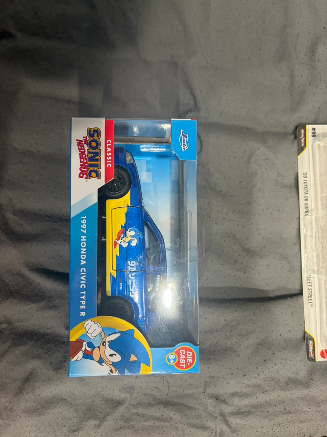 Assorted Hot Wheels and Matchbox Die-Cast Car Collection - photo 2