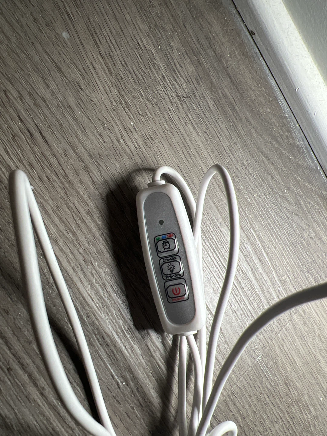 Unused Extendable Automatic Plant Grow Light - photo 3
