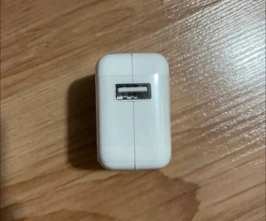 Apple 10w usb power adapter - photo 2