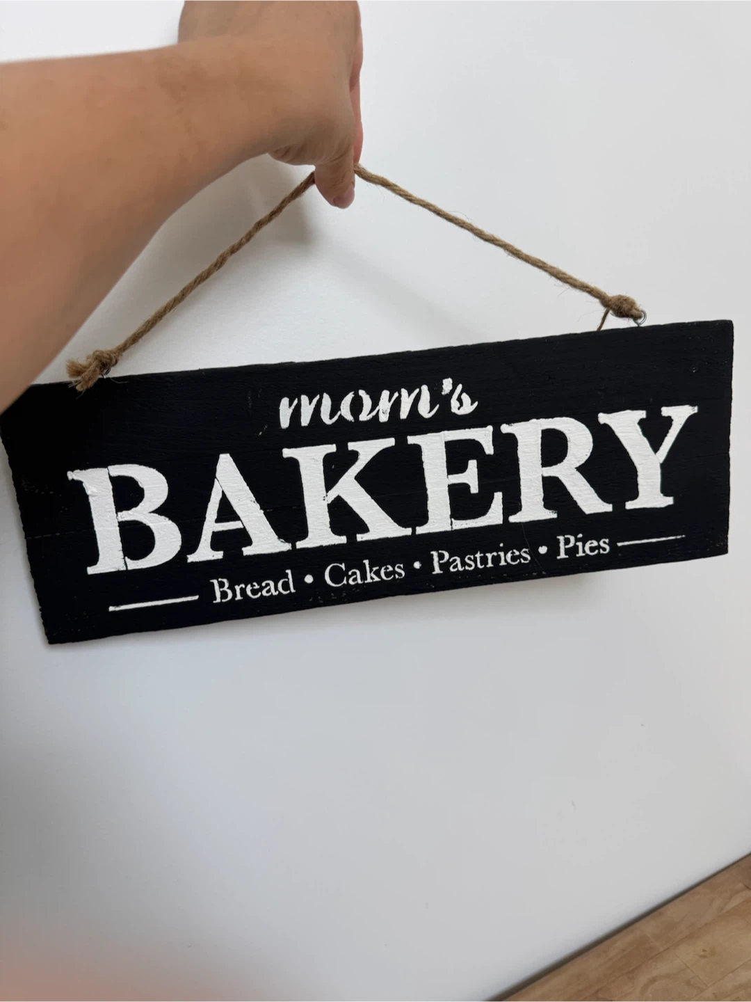 Mom's Bakery Wood Sign - photo 2