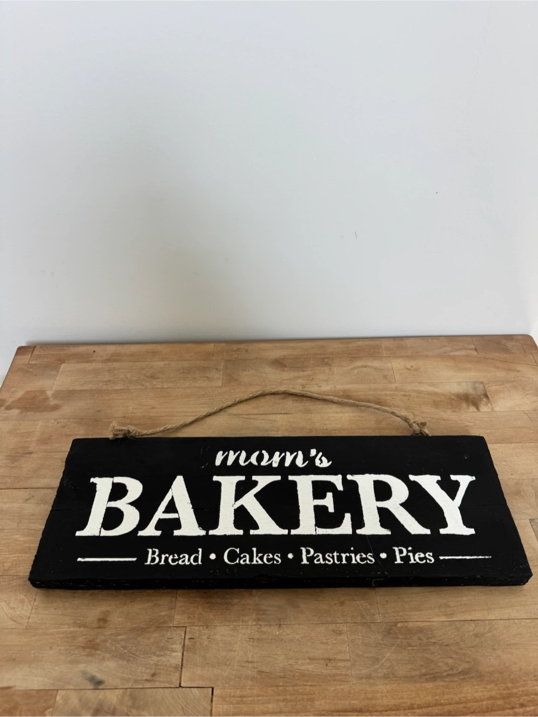 Mom's Bakery Wood Sign - photo 3
