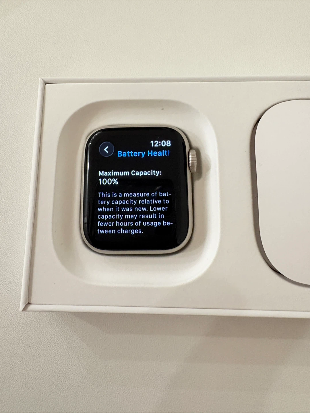 Apple Watch SE2 40mm Starlight - photo 3