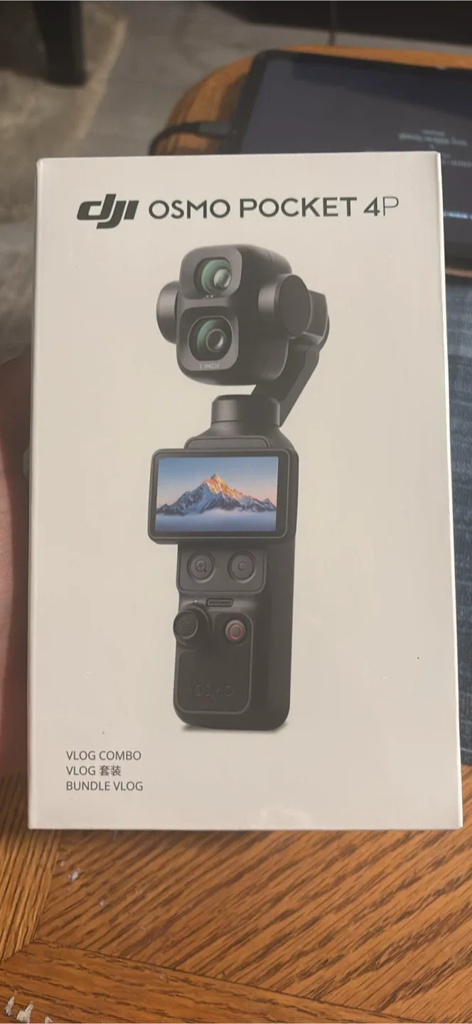 New packed DJI pocket 4p vlog combo