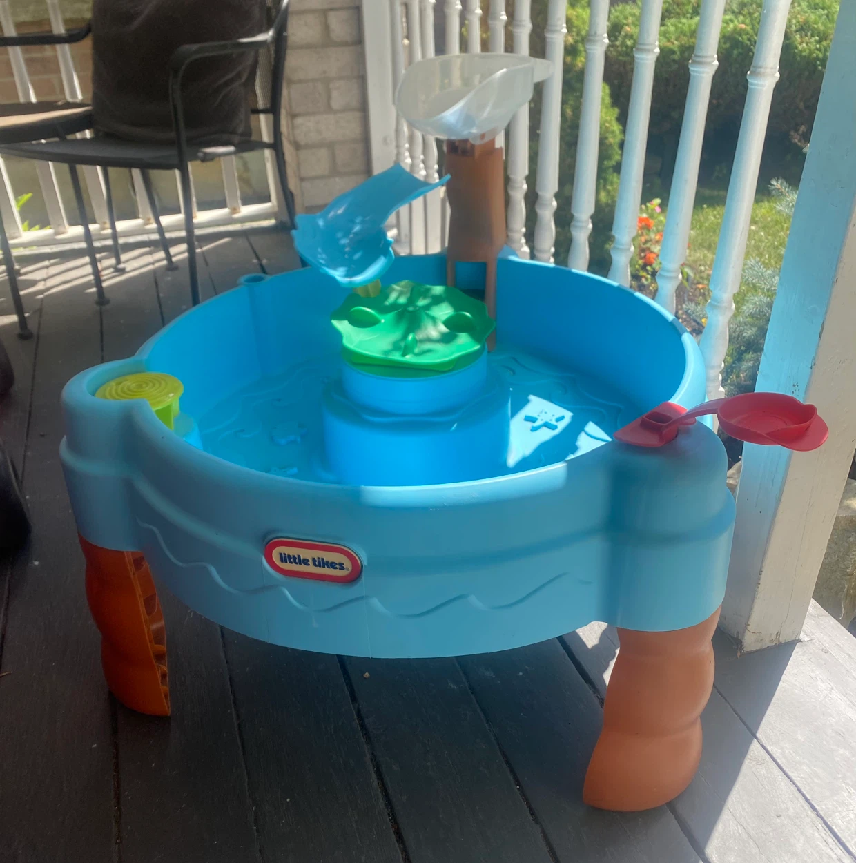 Little Tikes kids water table - photo 2