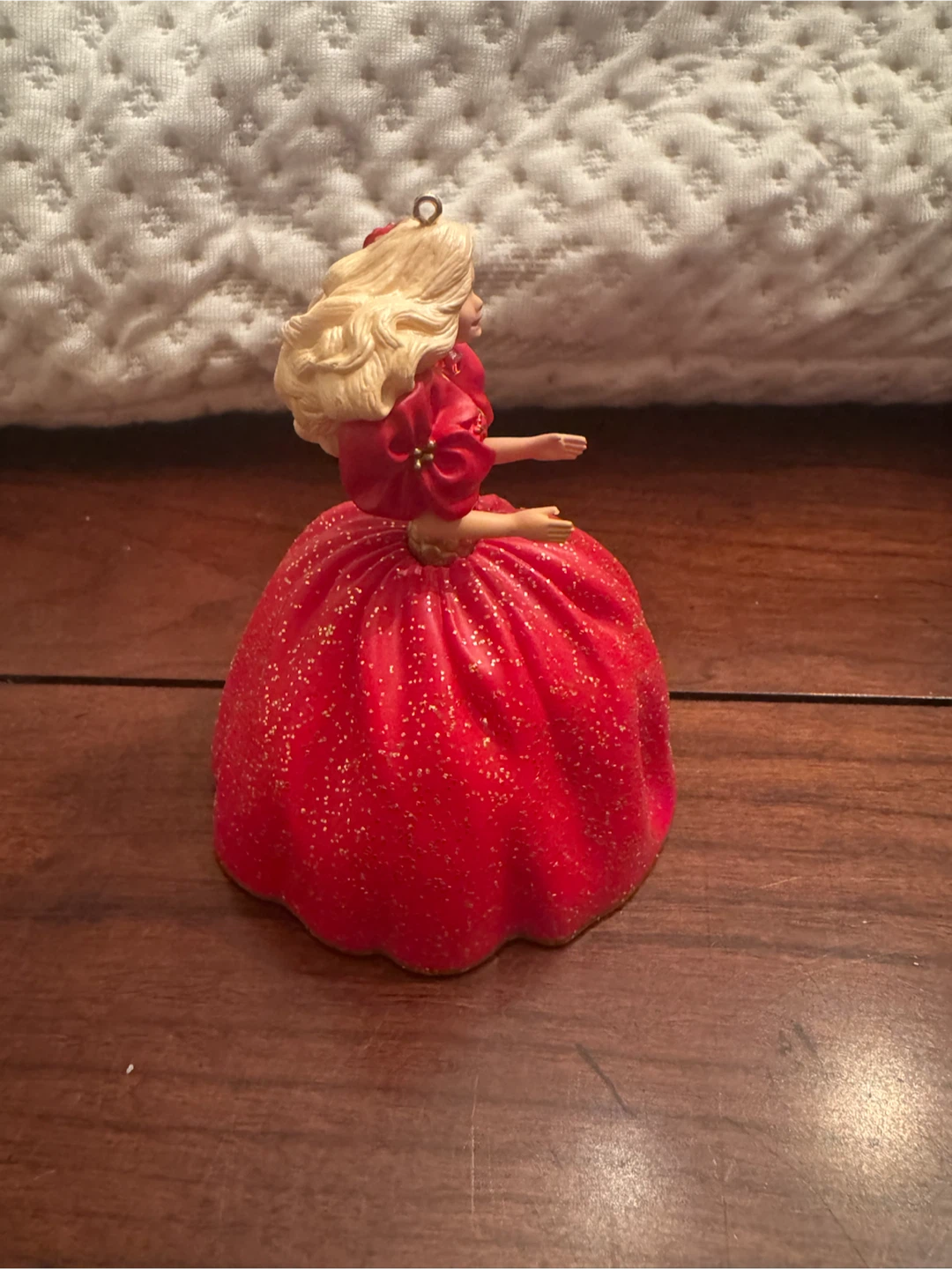 1993 Holiday Barbie Keepsake Ornament - photo 4