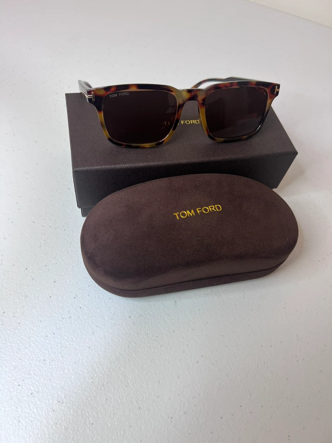 Tom Ford Sunglasses with Case - photo 3