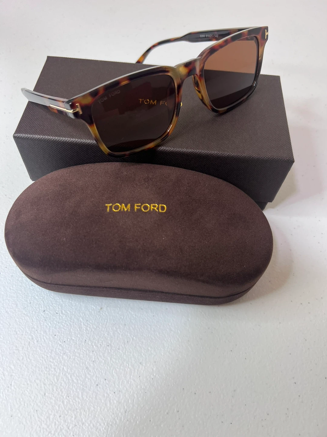 Tom Ford Sunglasses with Case - photo 4