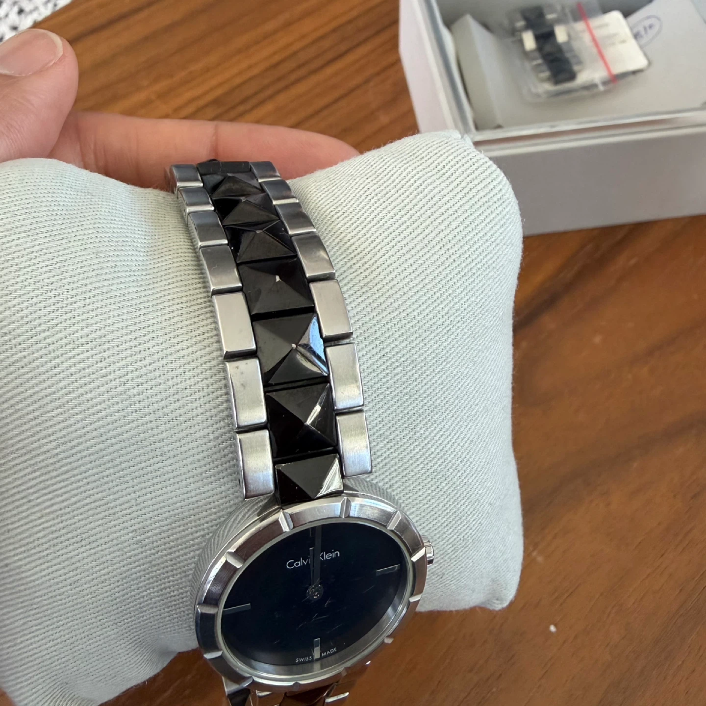 Calvin Klein Women’s Watch with Silver & Black Bracelet - photo 4
