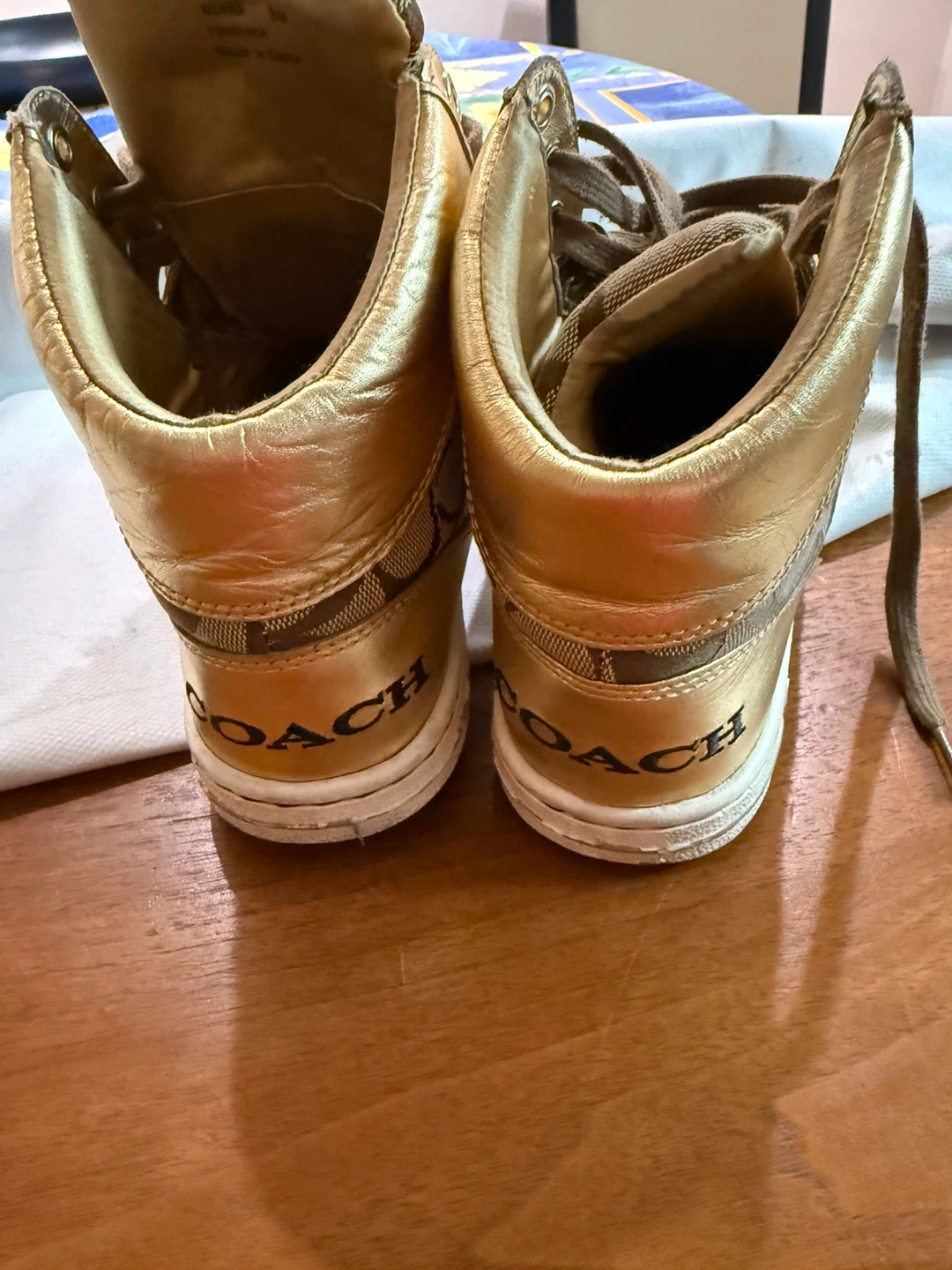 Coach High-Top Sneakers Gold Monogram - photo 3