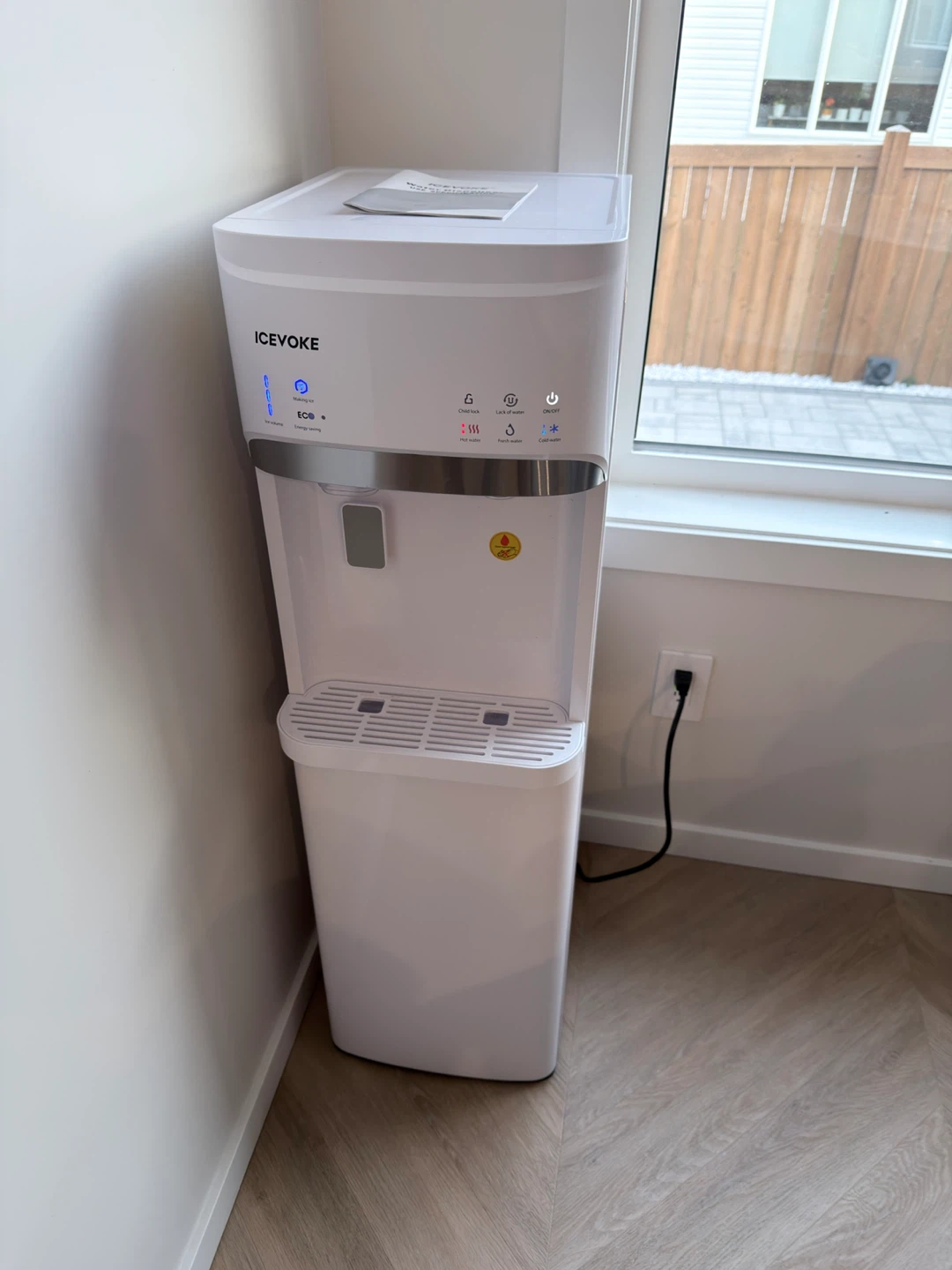 ICEVOKE White Water Dispenser