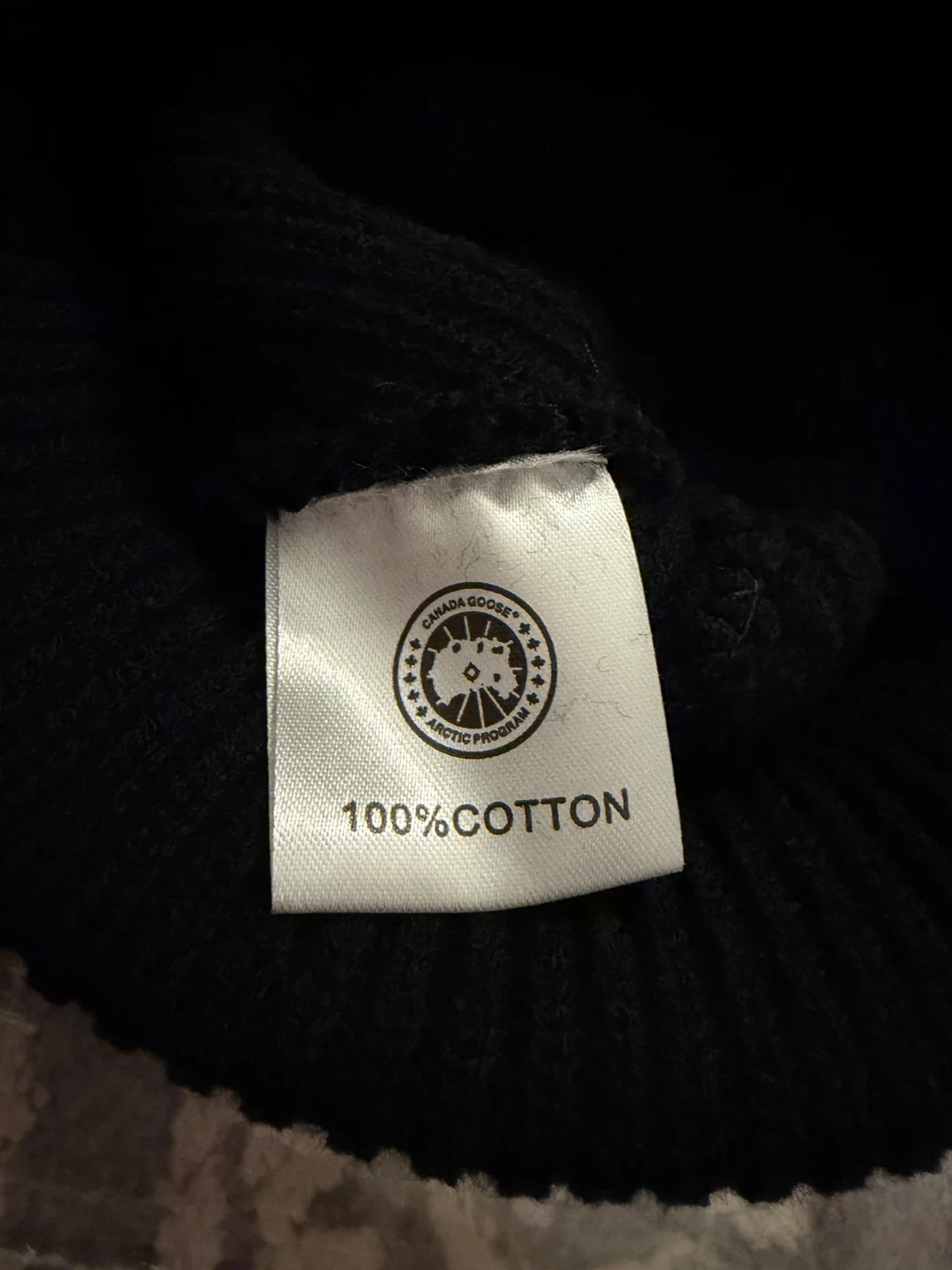 Canada Goose Beanie - photo 5
