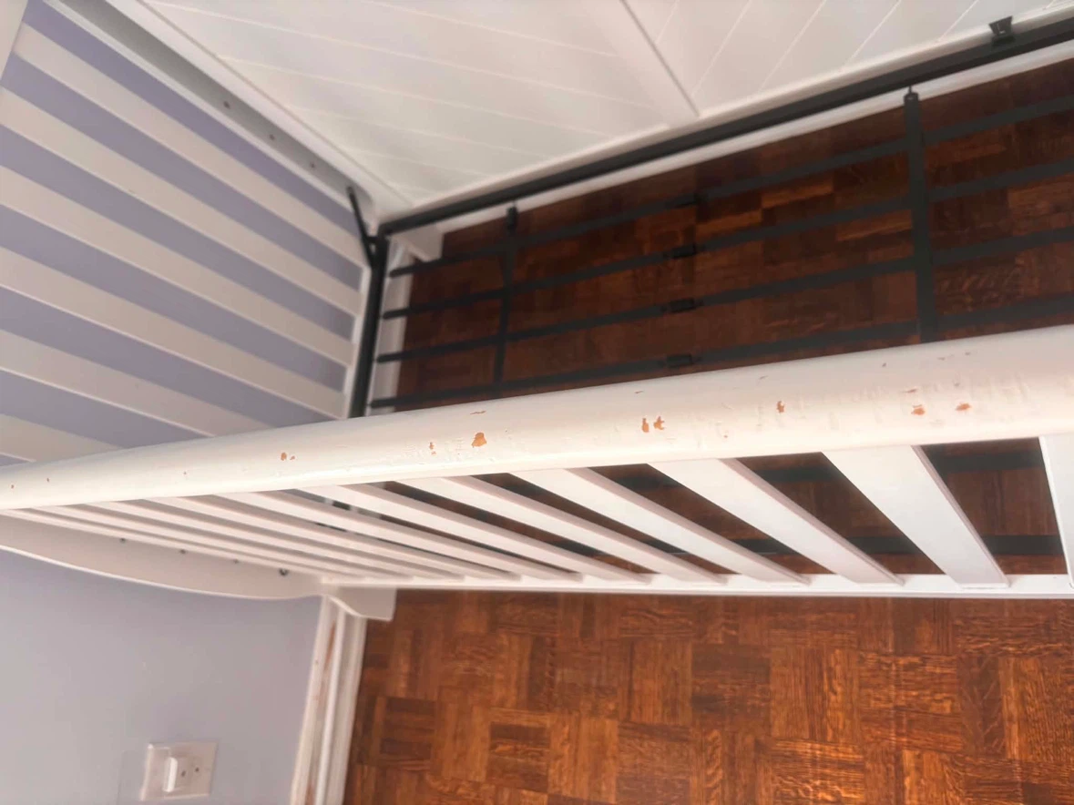 White convertible crib - photo 2