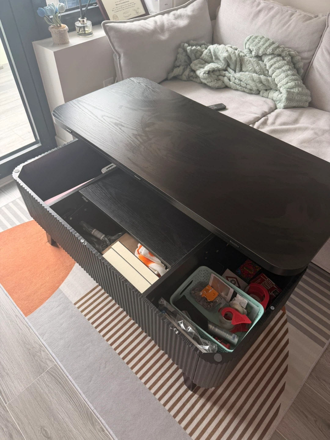 Black wood lift top coffee table - photo 3