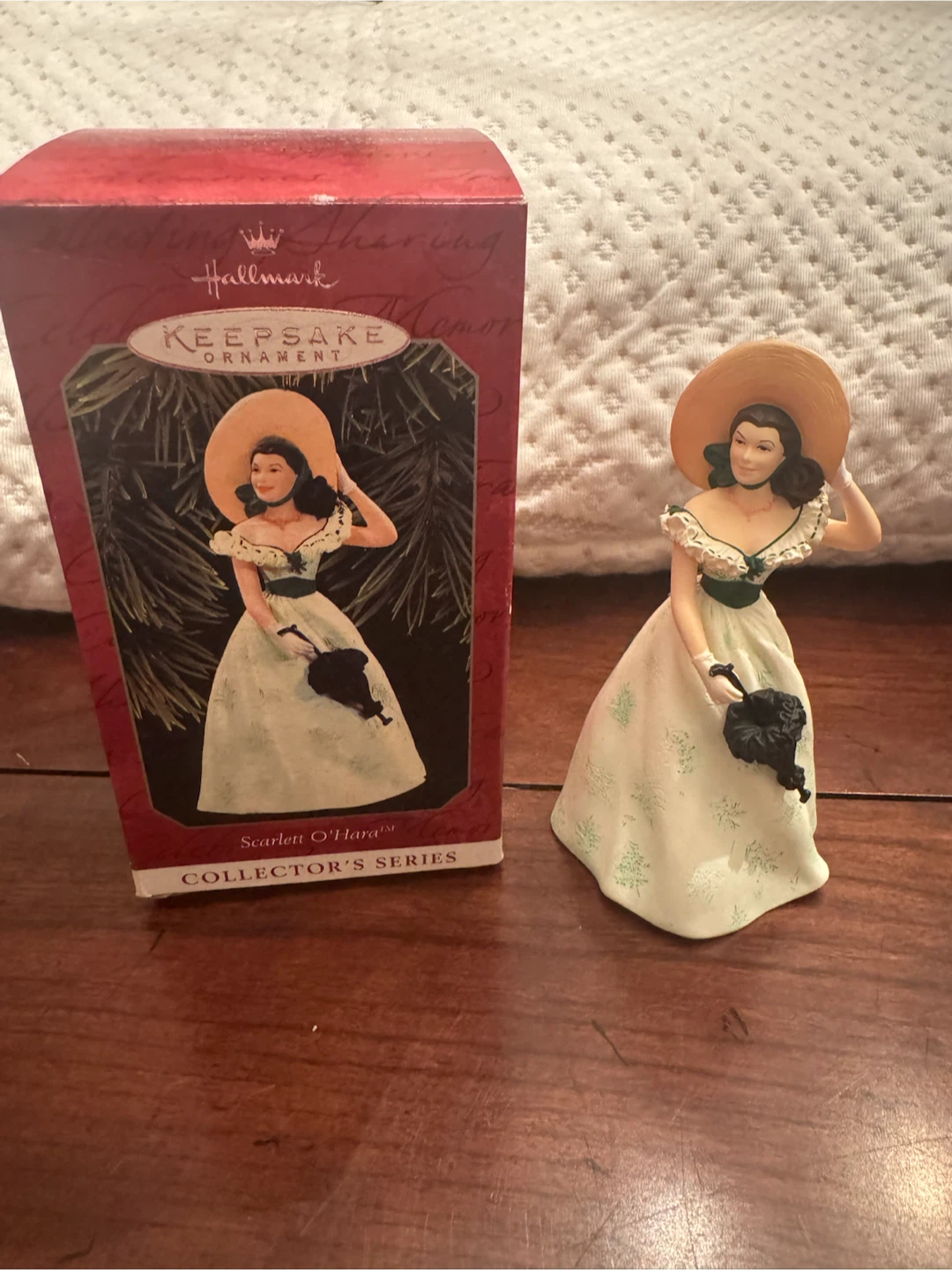 Hallmark Ornament Scarlett O'Hara Collector's Series 1998